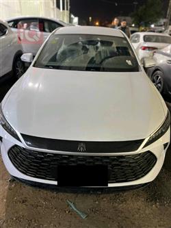 بی وای دی Qin Plus